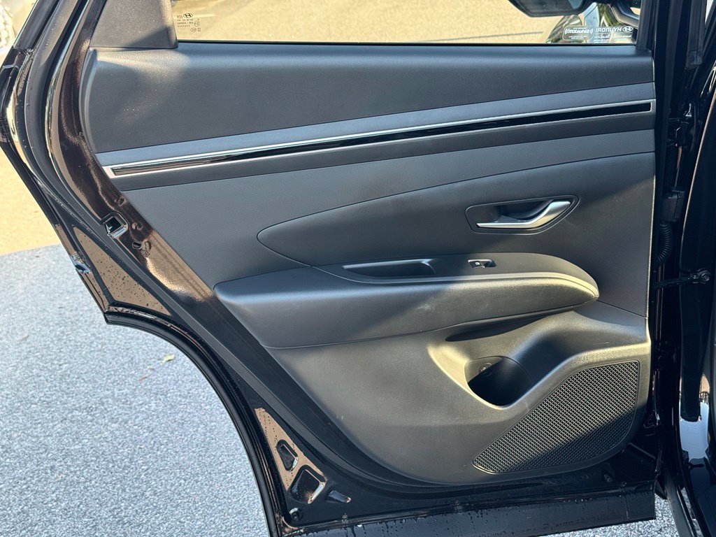 Certified Used 2022 Black Hyundai SEL image 18