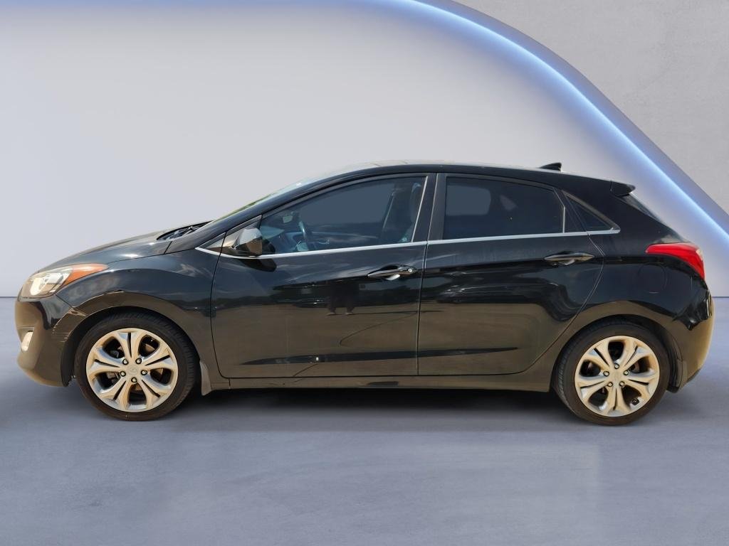 Used 2013 Black Noir Pearl Hyundai Base image 6
