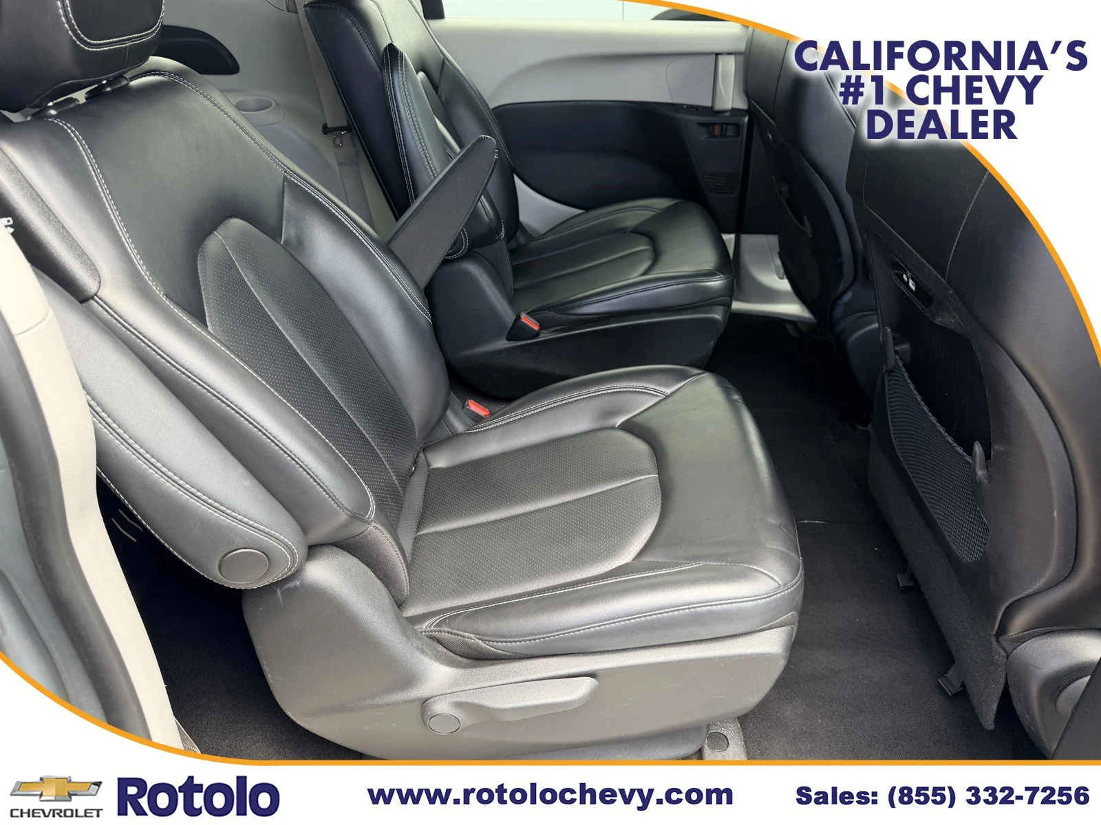 Used 2023 Silver Mist Clearcoat Chrysler Hybrid Touring L image 10