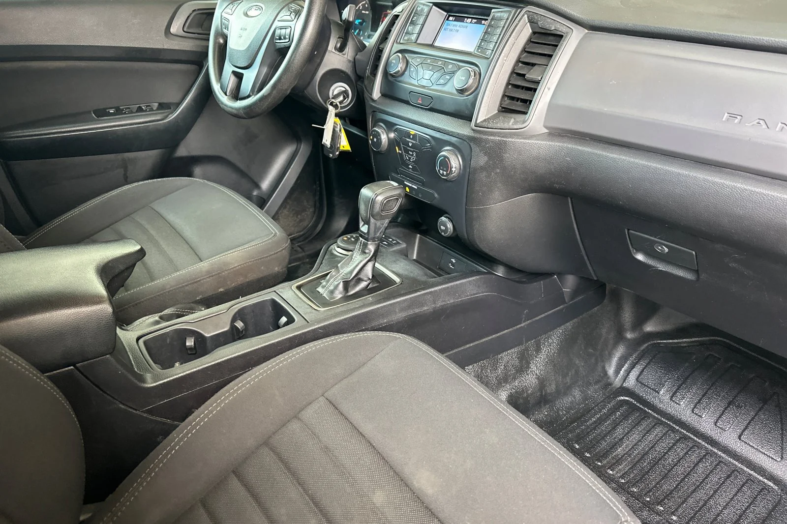 Used 2021 White Ford XL image 15