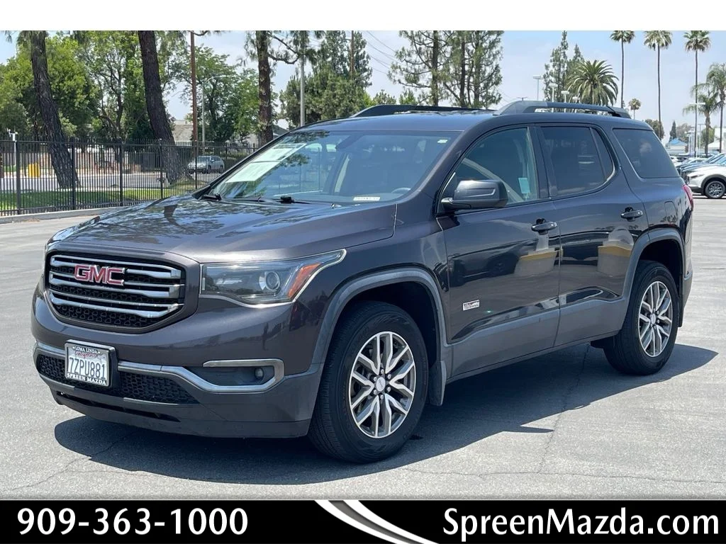 Used 2017 Iridium Metallic GMC SLE image 1