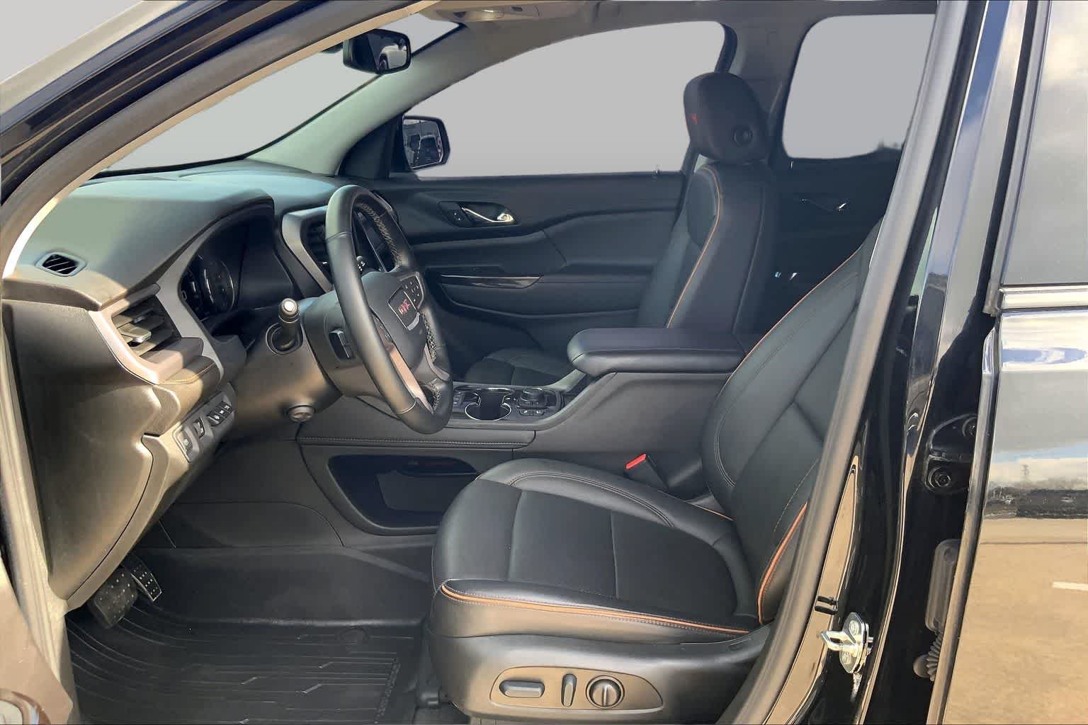 Used 2023 Ebony Twilight Metallic GMC AT4 image 13