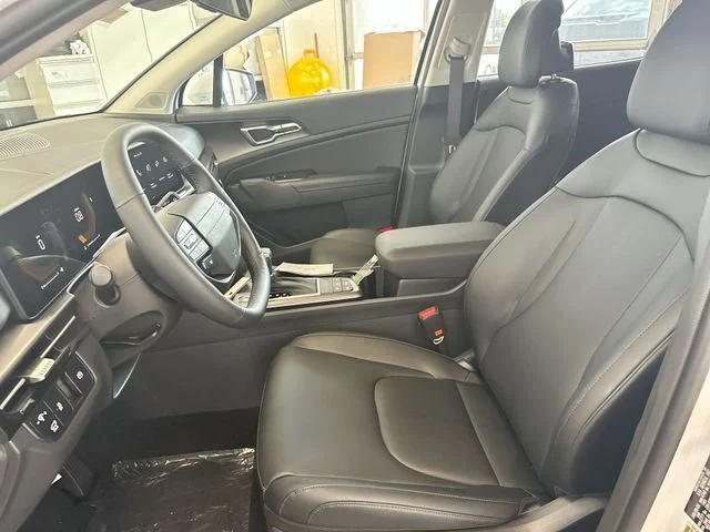 New 2026 Glacial White Pearl Kia EX image 15