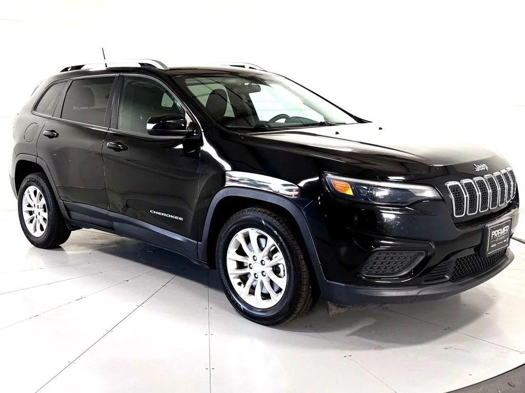 Used 2020 Black Jeep Latitude image 1