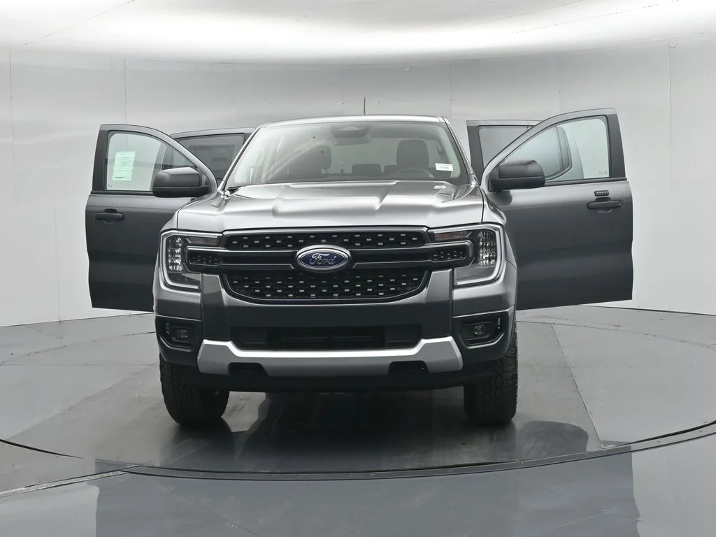 New 2026 Carbonized Gray Metallic Ford XLT image 28