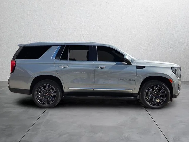 Used 2024 Silver GMC SLT image 5