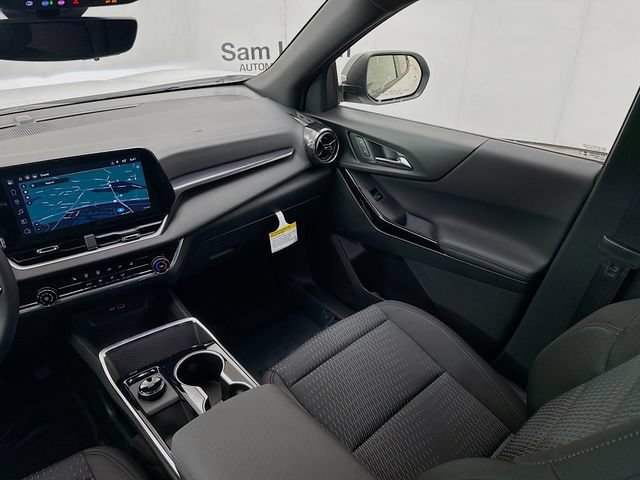 New 2026 Summit White Chevrolet LT image 23