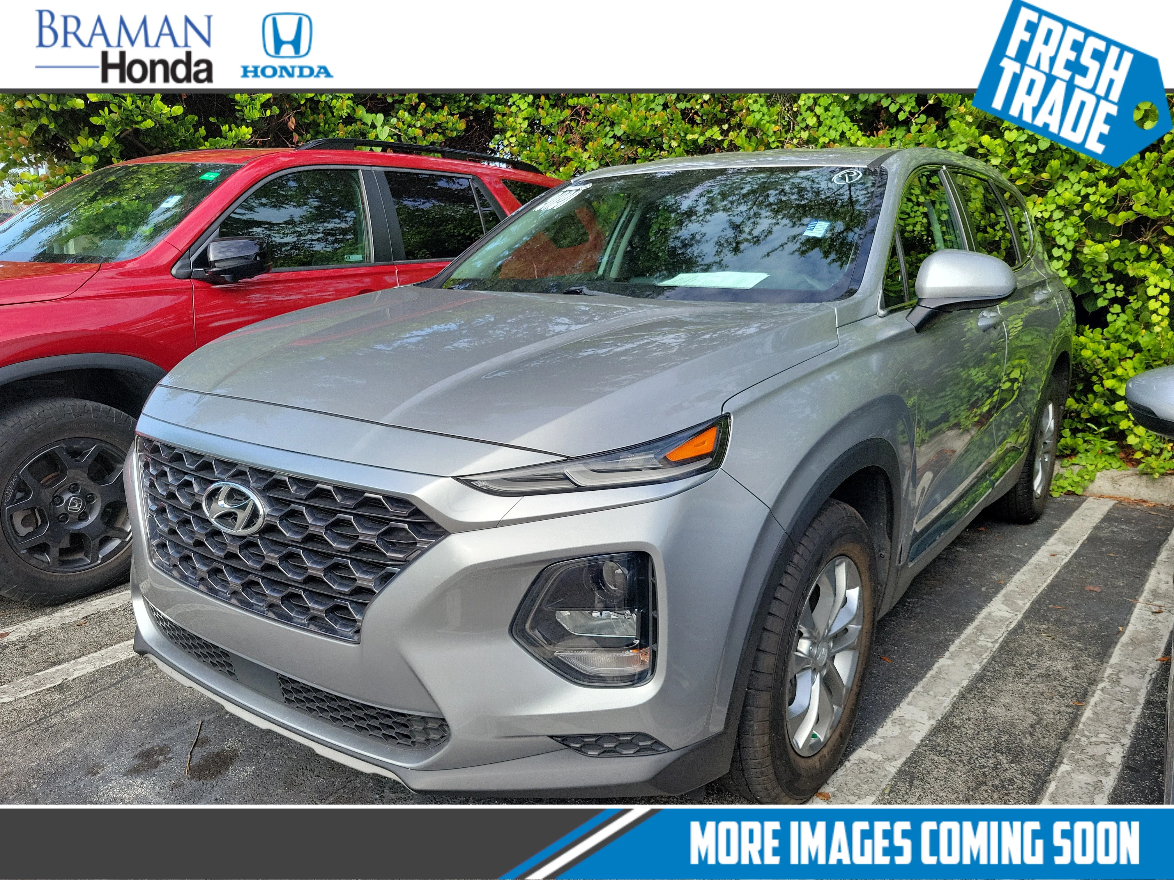 Used 2020 Shimmering Silver Pearl HYUNDAI SE image 1