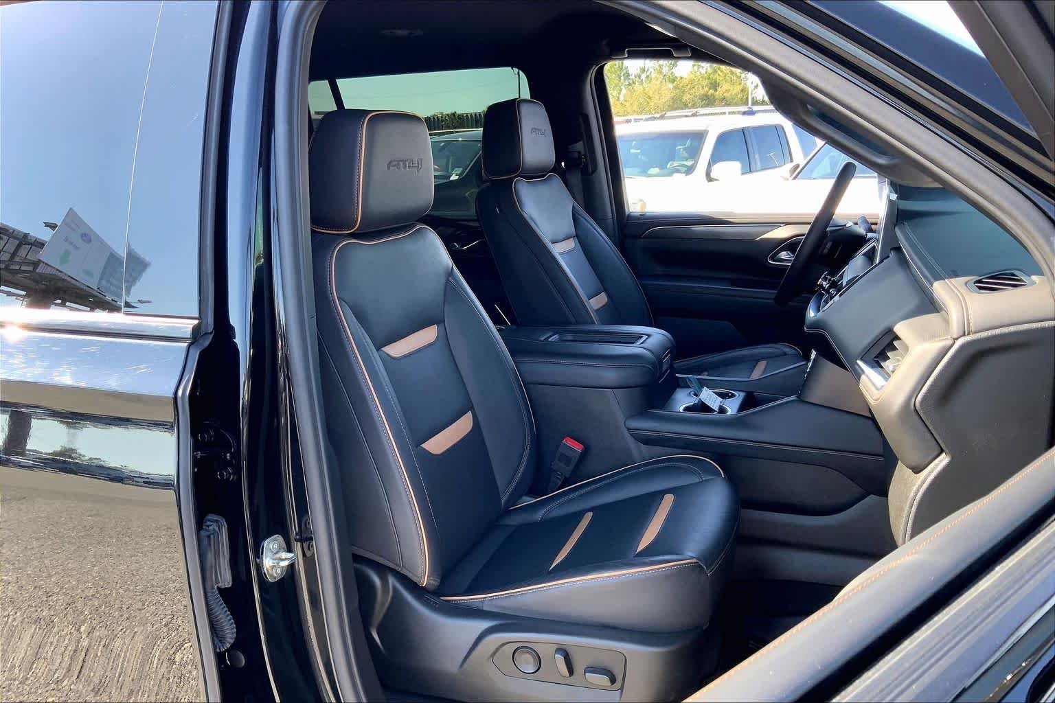 Used 2023 Onyx Black GMC AT4 image 15
