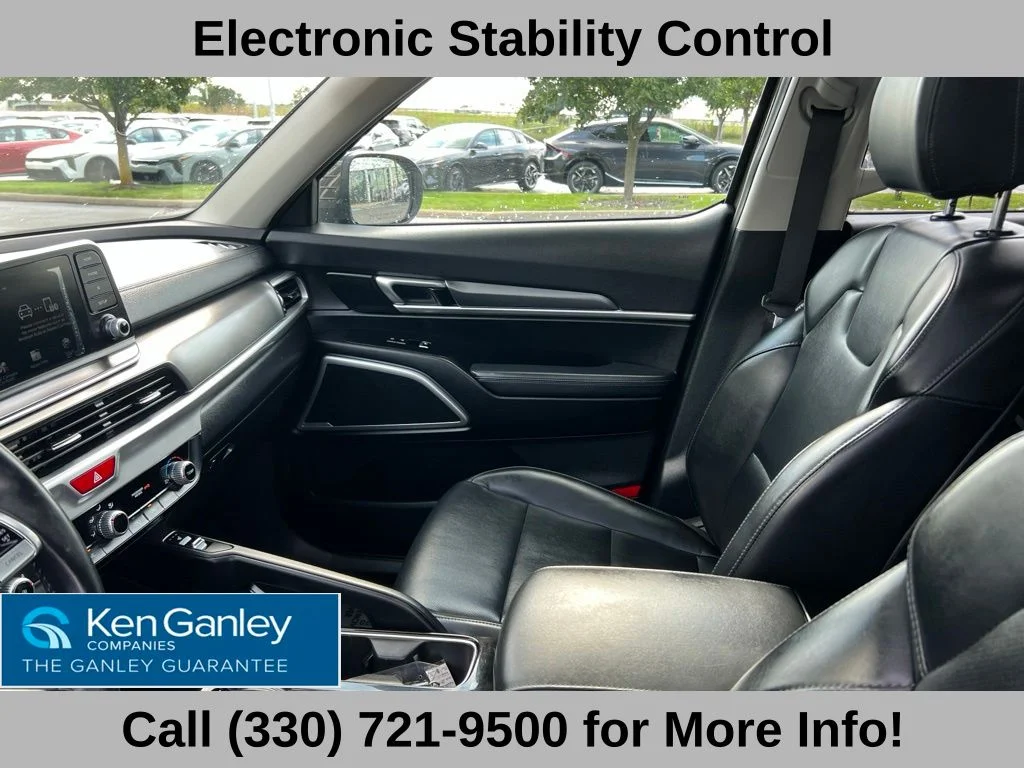 Used 2020 Green Kia S image 38