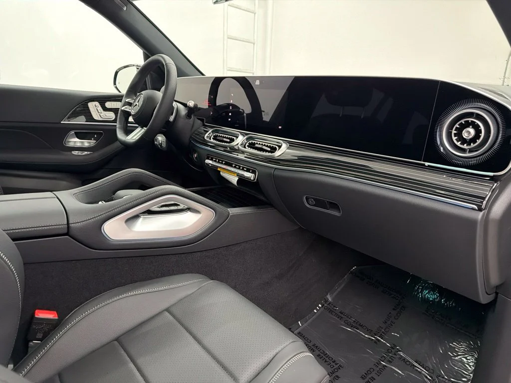 New 2027 Black Mercedes-Benz GLS 450 image 33