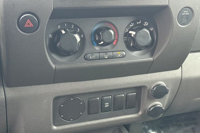 Used 2007 Silver Nissan S image 22