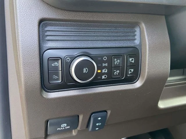 New 2026 Marsh Gray Ford King Ranch image 17