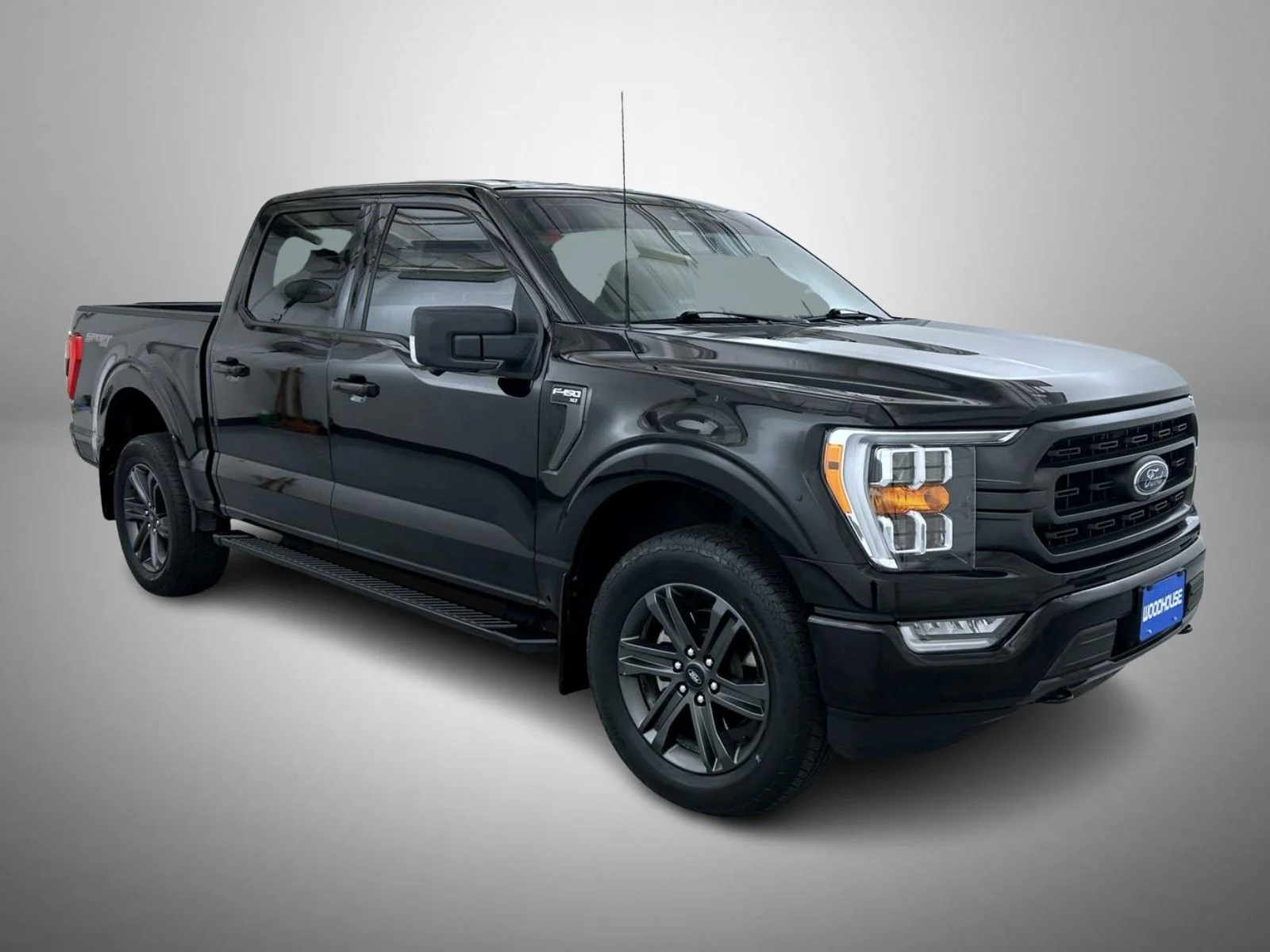 Used 2023 Black Ford XLT image 3