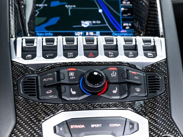 Used 2014  Lamborghini  image 37