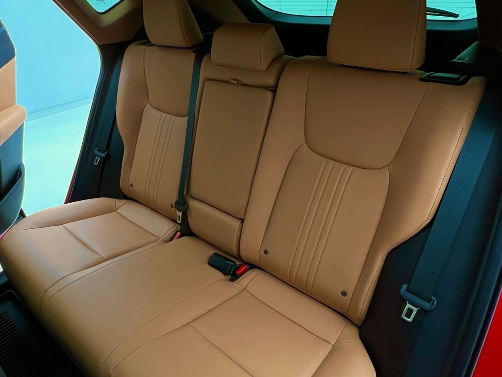 2025 Lexus NX 350 - Photo 19