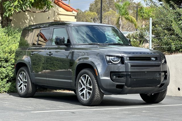 Used 2026 Gray Land Rover S image 7