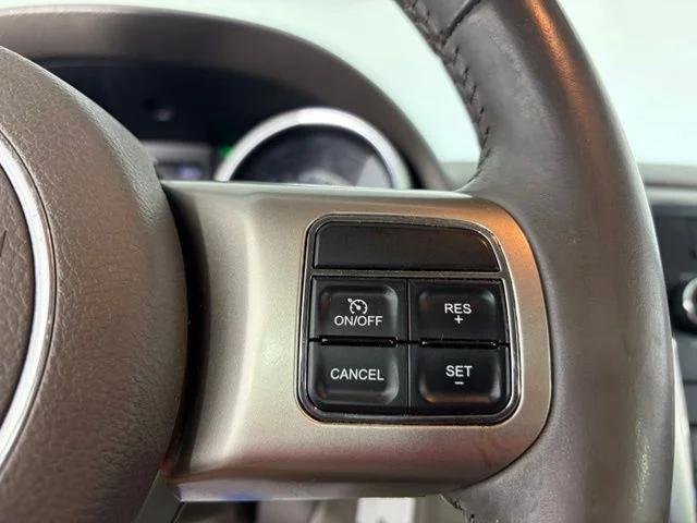 Used 2013 Black Jeep Laredo image 24