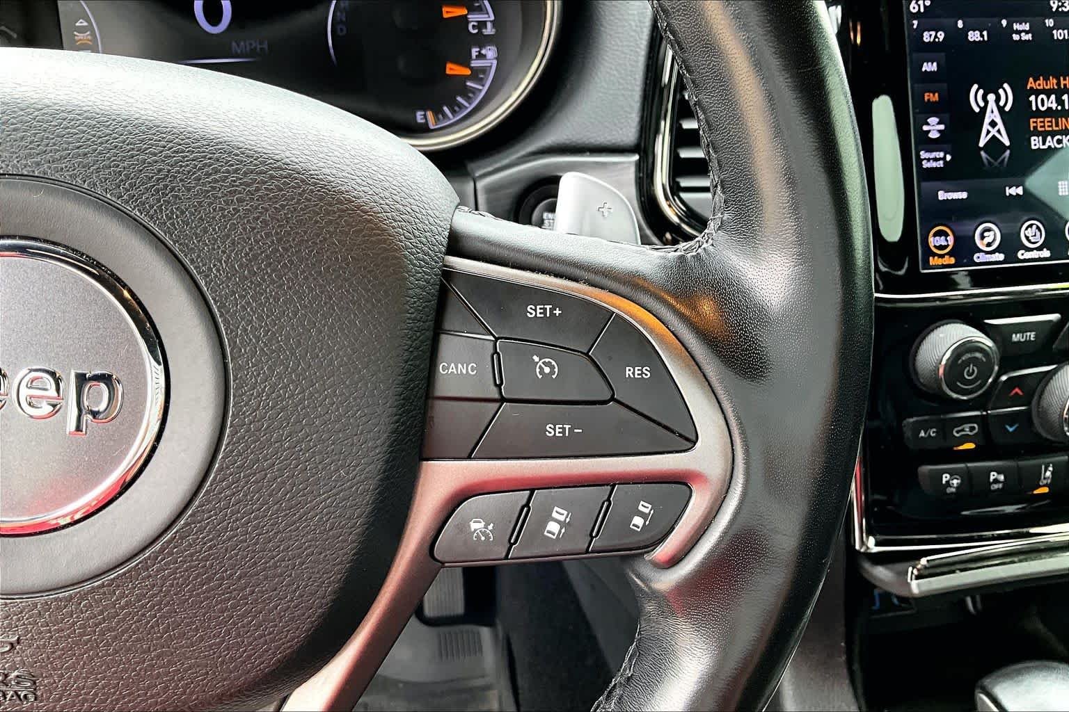 Used 2020 Bright White Clearcoat Jeep Limited X image 25