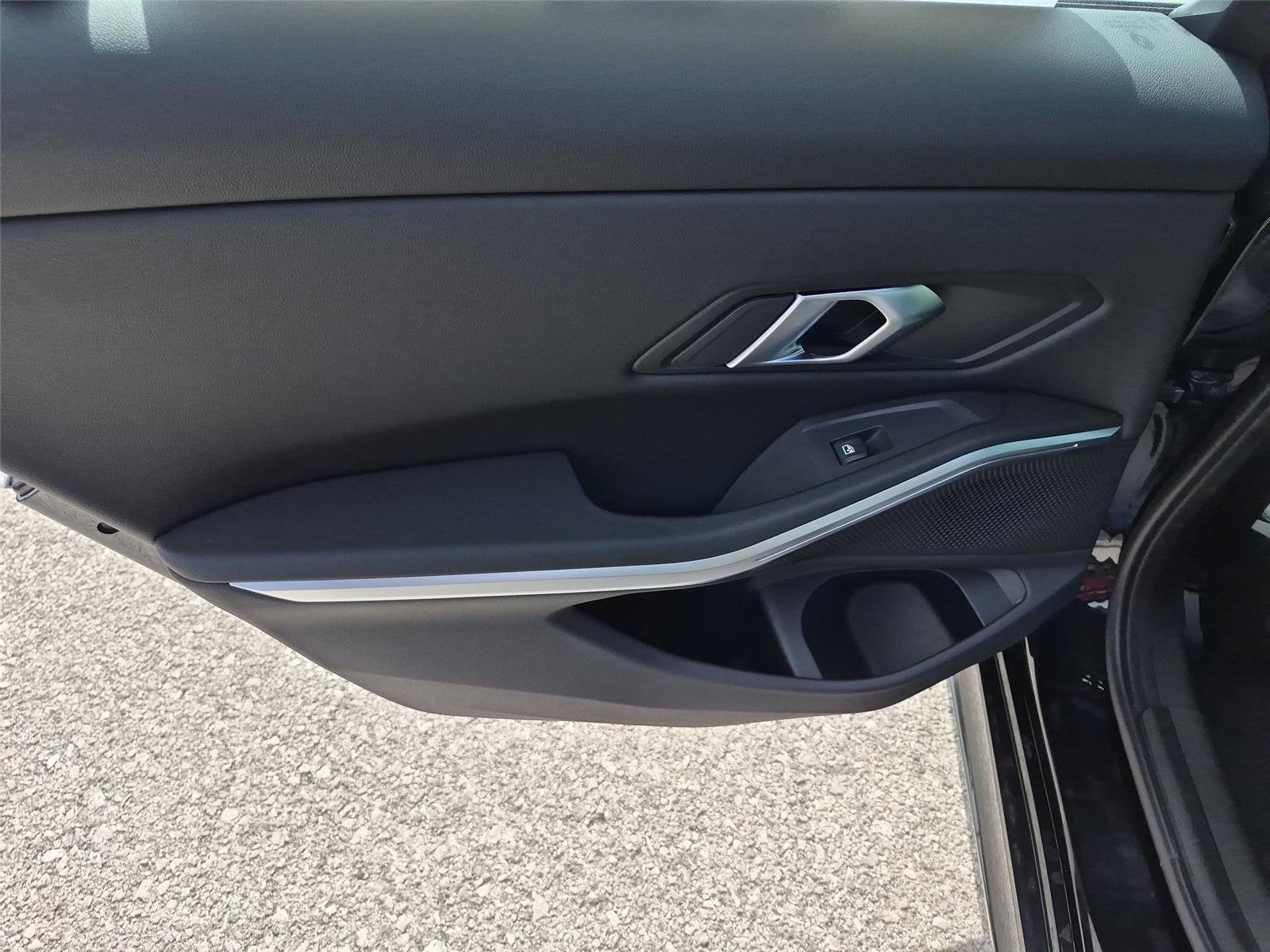 New 2026 Black Sapphire Metallic BMW 330i NA xDrive image 32