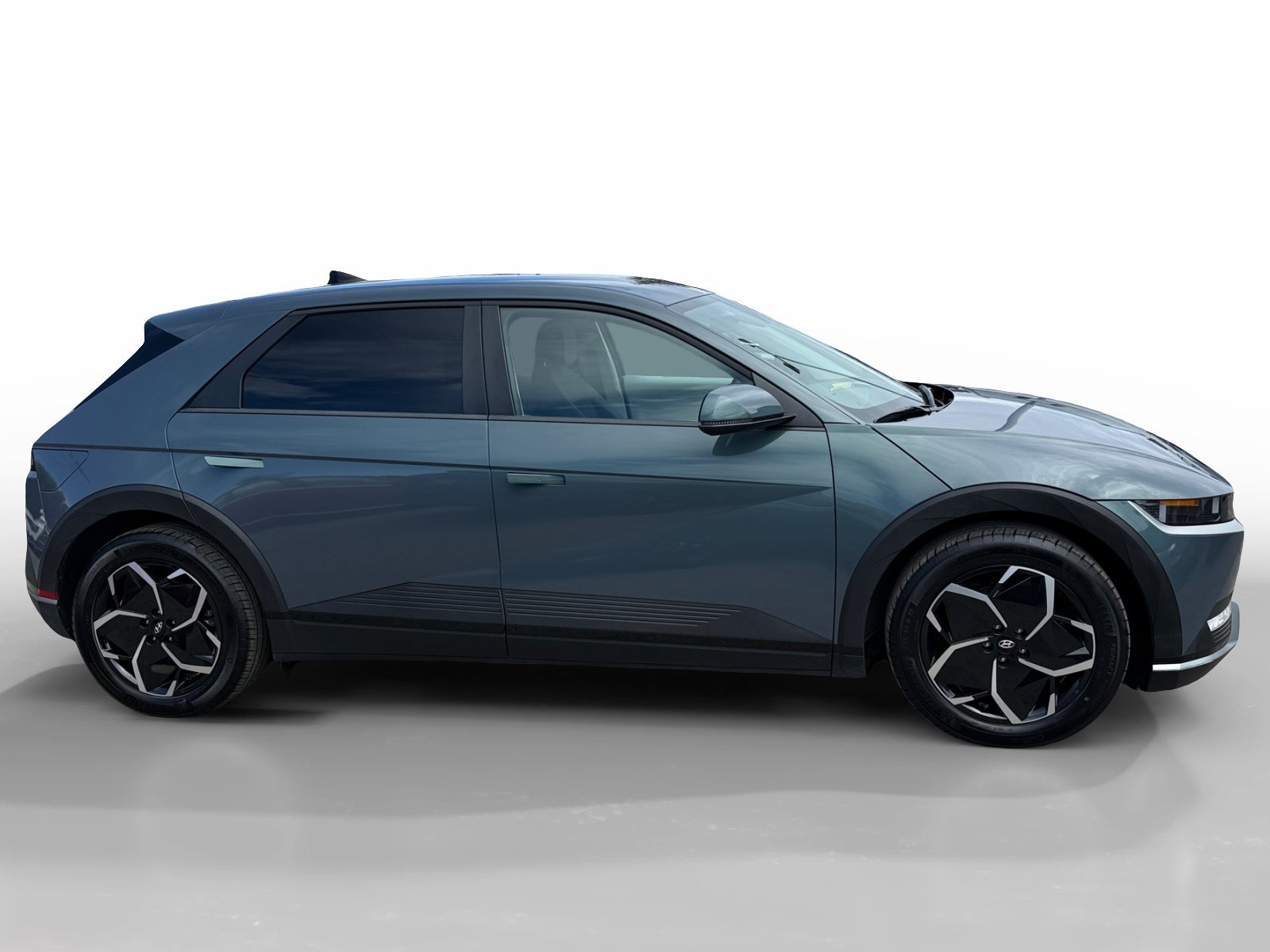 Certified Used 2024 Digital Teal Hyundai SEL image 6