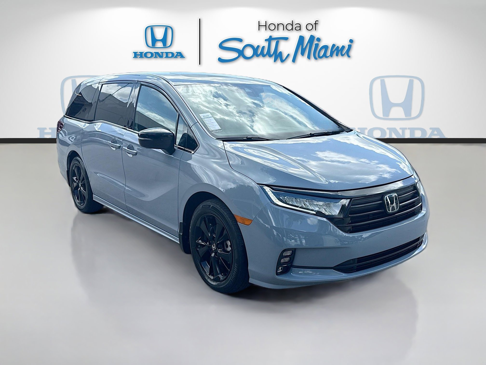 2024 Honda Odyssey SPORT's photo