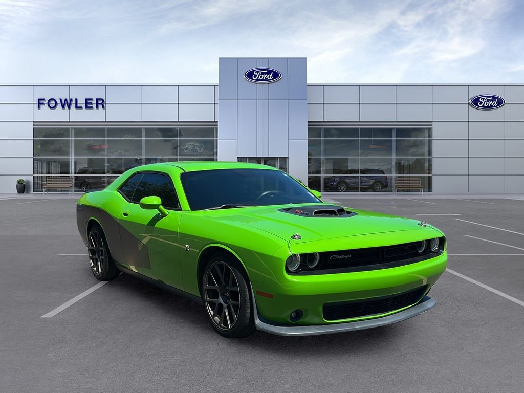 Used 2017 Green Dodge R/T image 3