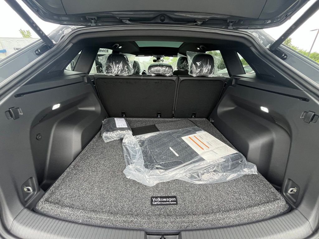 New 2026 Gray Volkswagen 2.0T SEL Premium R-Line image 26