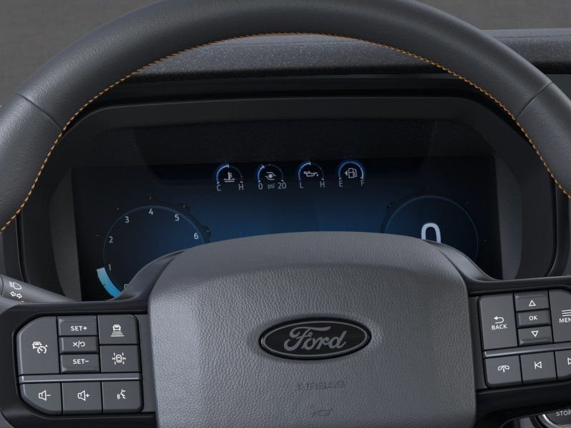 New 2025 Oxford White Ford Tremor image 13