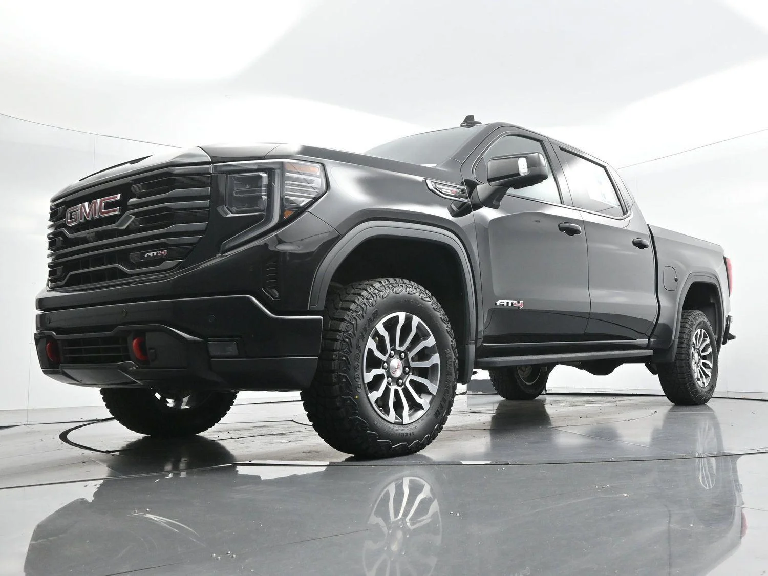 Used 2023 Onyx Black GMC AT4 image 49