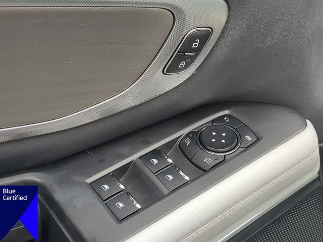 Used 2025 Black Ford Platinum image 12