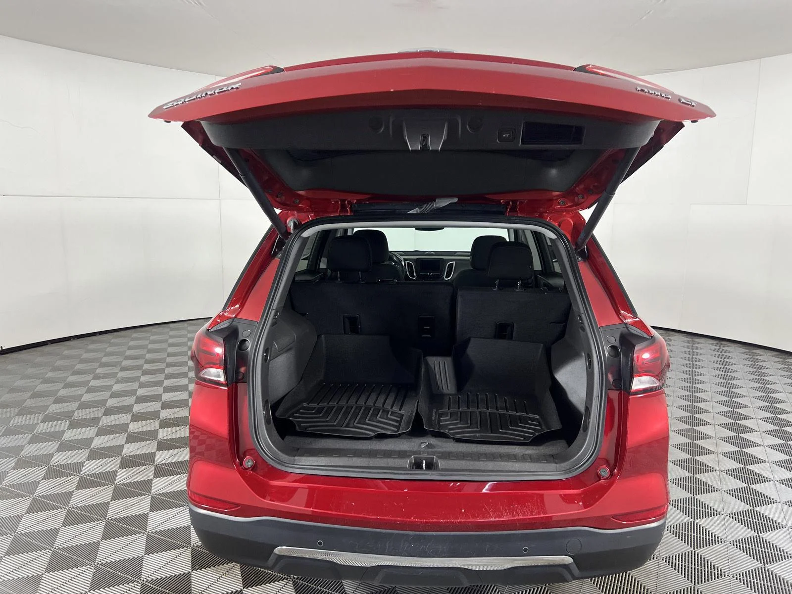 Used 2024 Radiant Red Tintcoat Chevrolet LT image 35