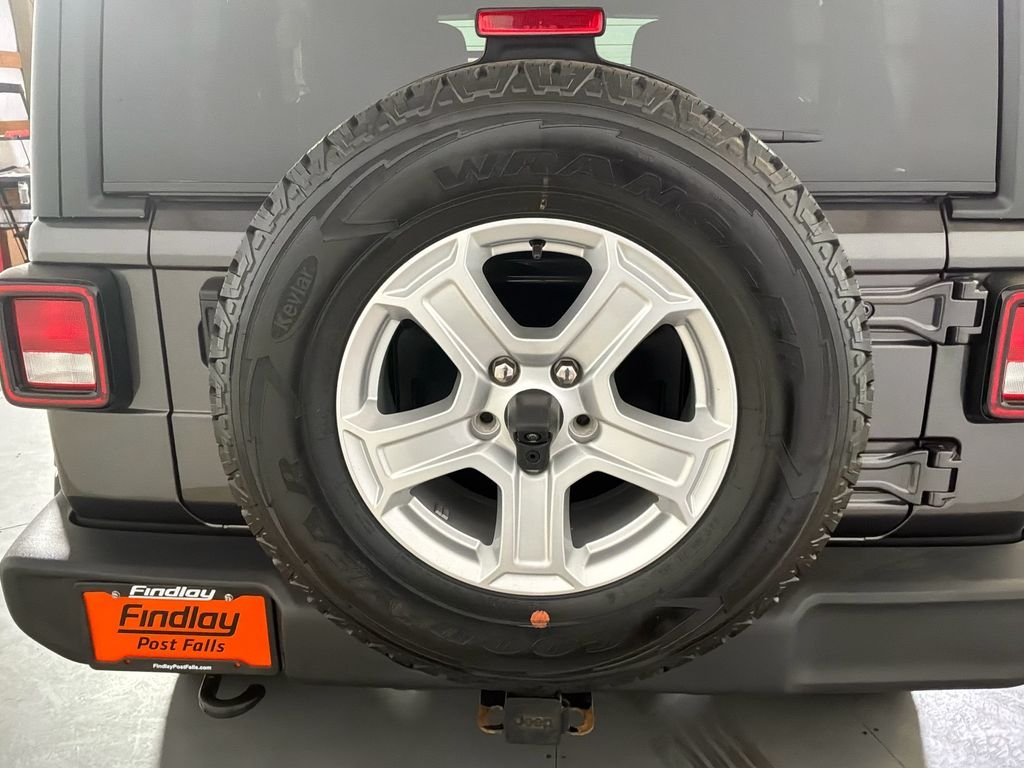 Used 2020 Gray Jeep Unlimited Sport S image 11