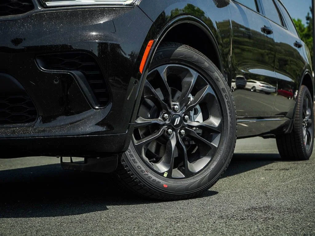 New 2026 Db Black Crystal Clearcoat Dodge GT Plus image 5