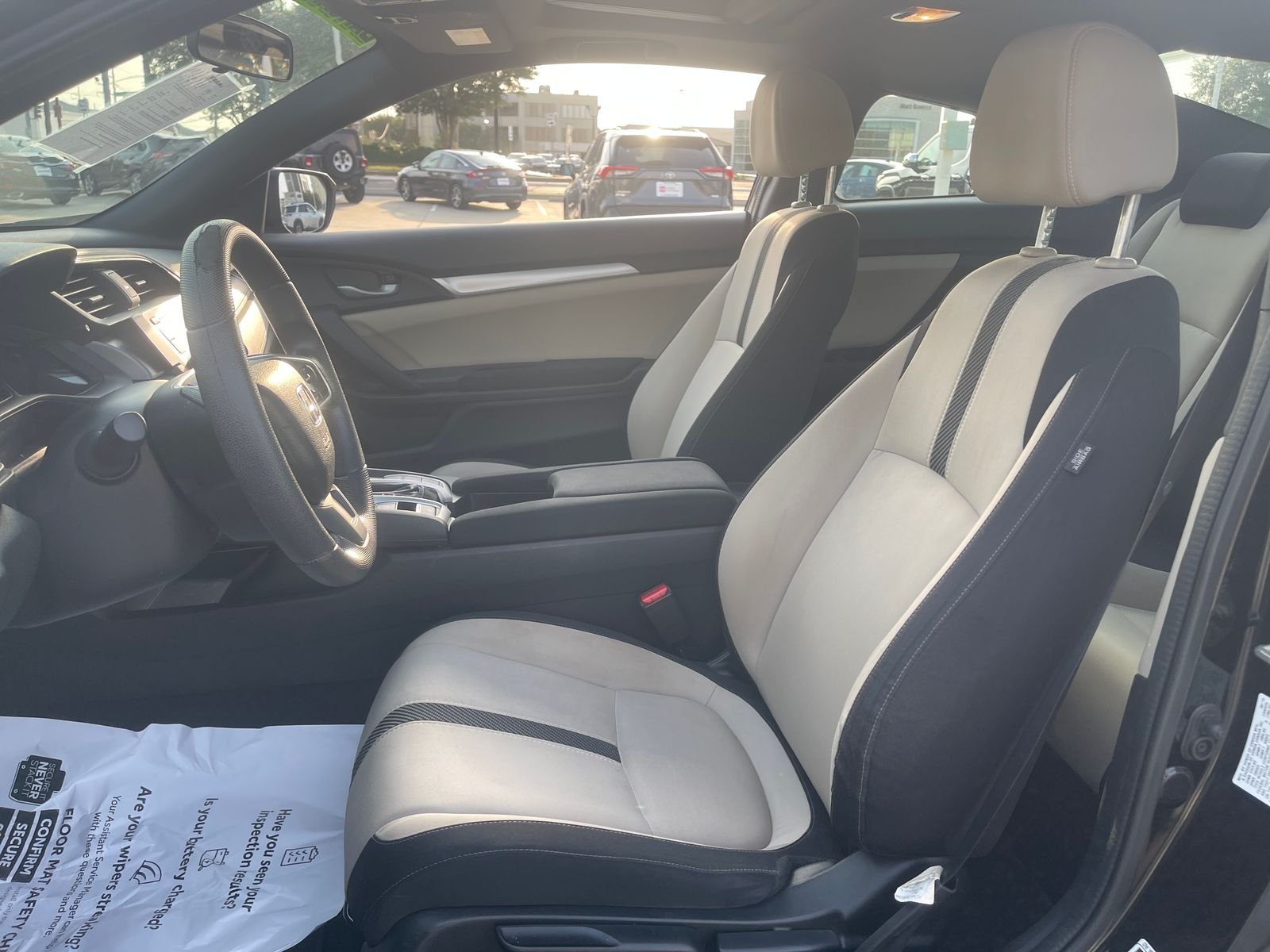 Used 2016 Black Honda LX-P image 23