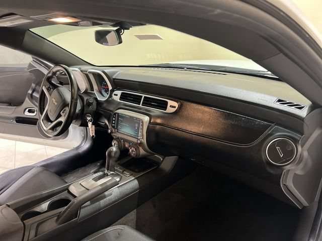 Used 2014 Summit White Chevrolet LT image 21