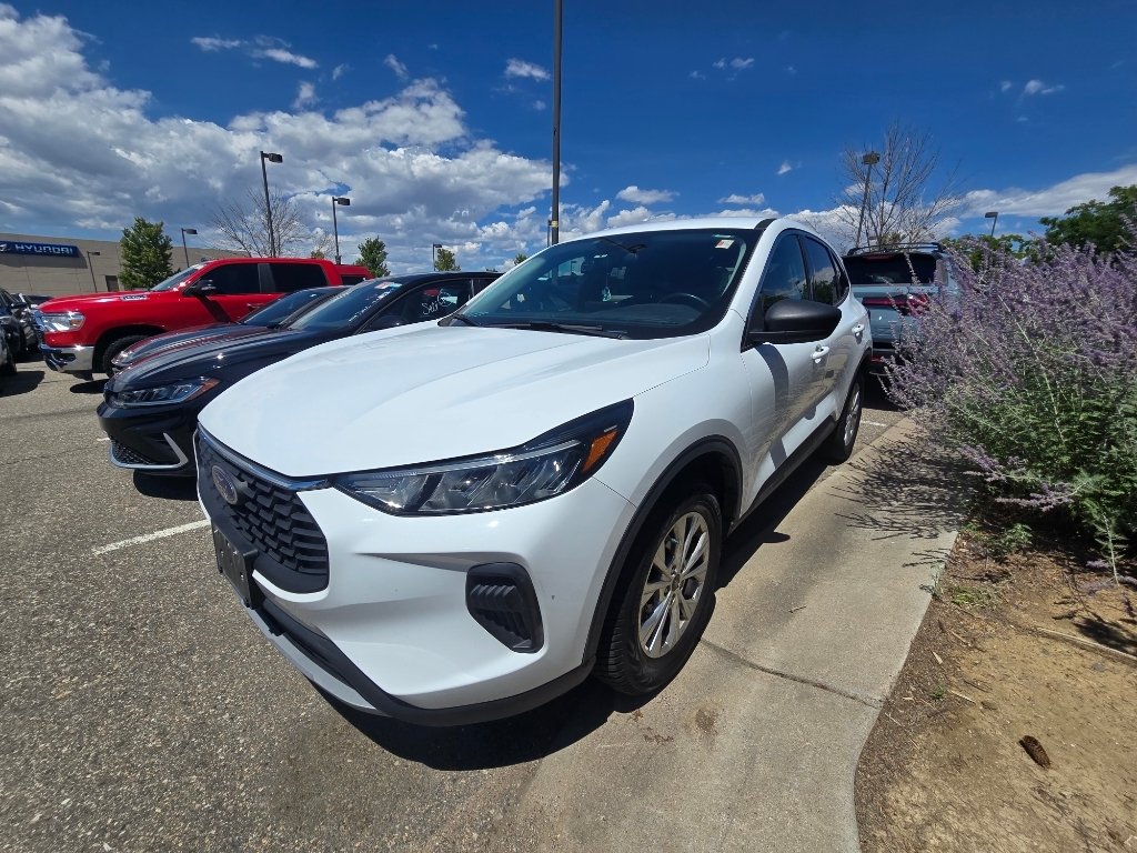 Used 2023 Oxford White Ford Active image 6