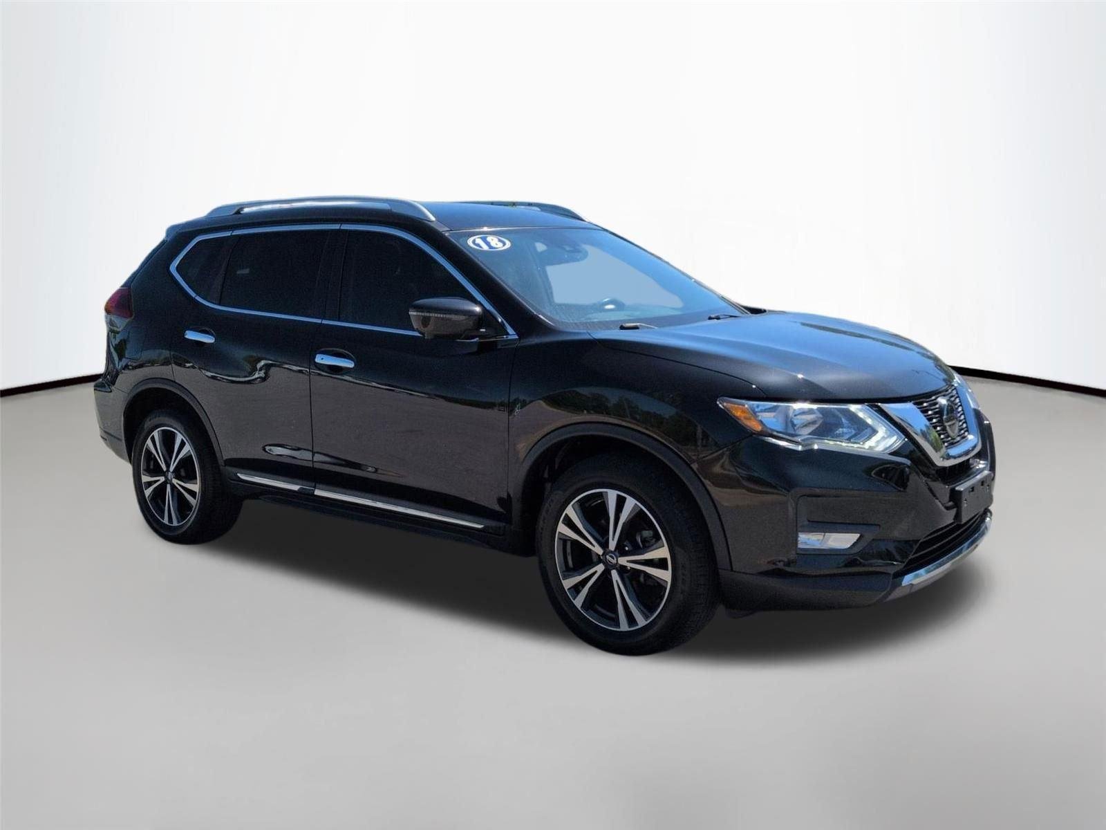 Used 2018 Magnetic Black Nissan SL image 7
