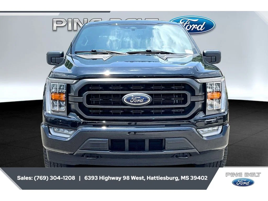 Certified Used 2023 Agate Black Metallic Ford XLT image 3