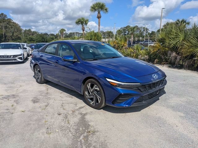 2024 Hyundai Elantra 2.0 Limited IVT's photo