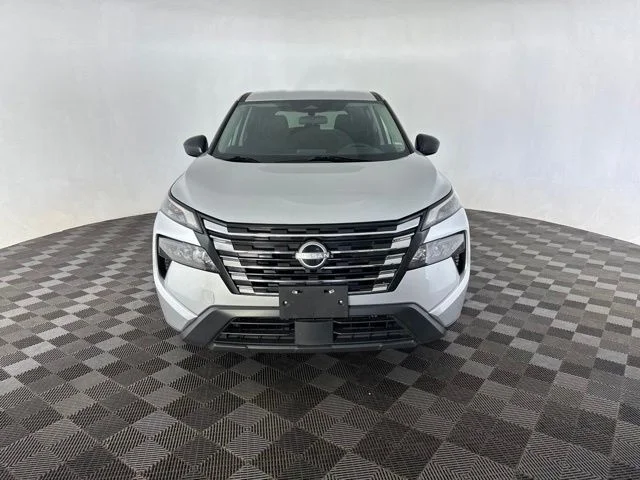 Certified Used 2024 Silver Nissan S image 2
