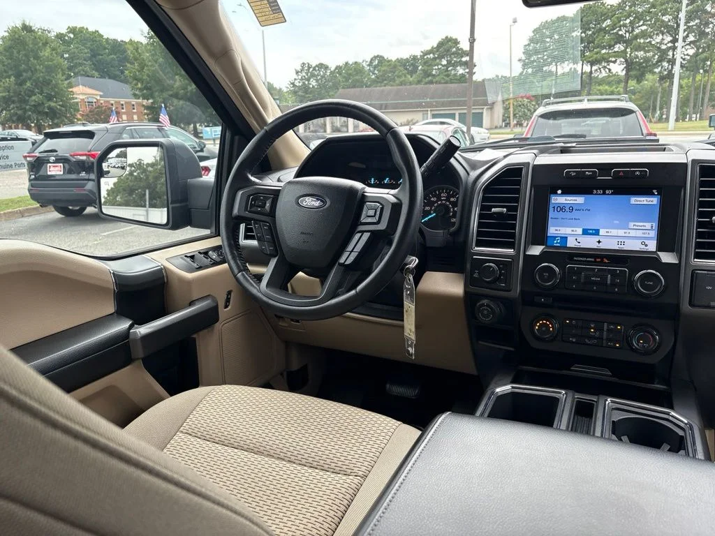 Used 2018 Red Ford XLT image 9