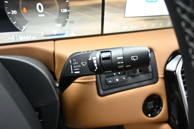 New 2026 Everest White TriCoat Nissan Platinum Reserve image 21