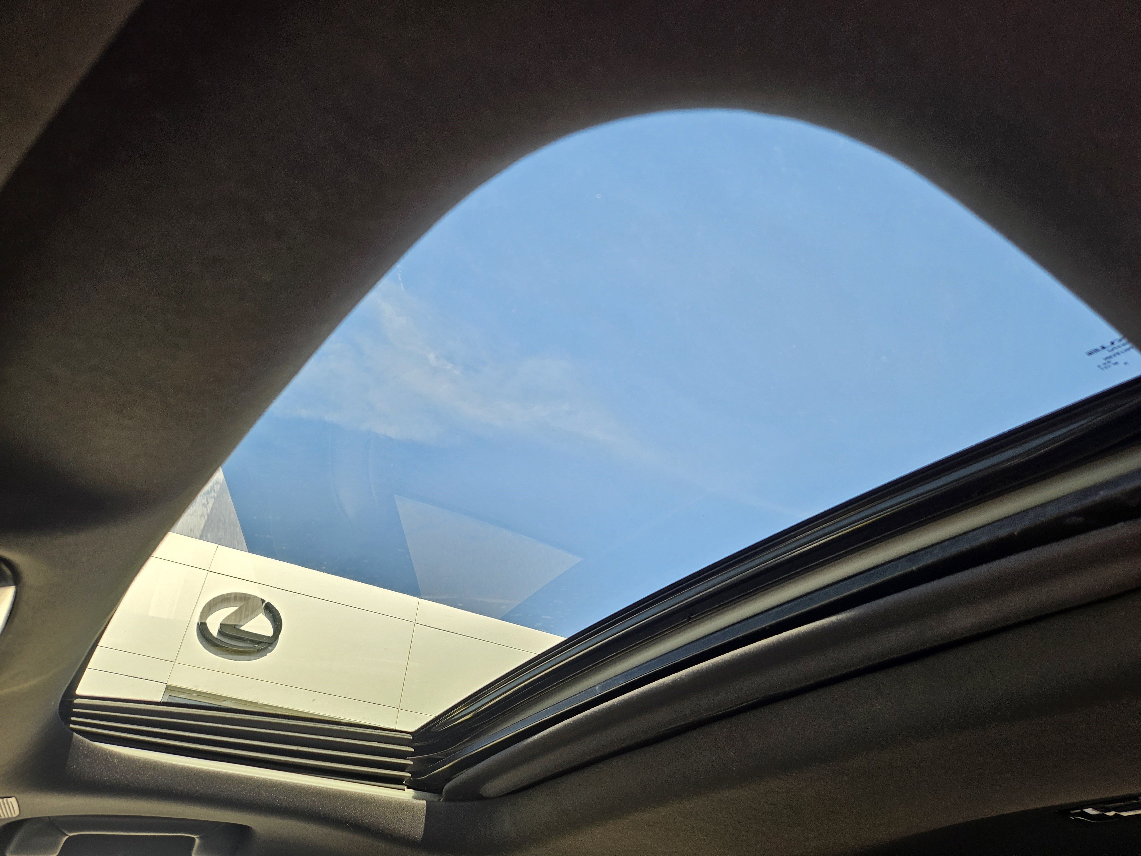 Used 2024 Eminent White Pearl Lexus 350 Premium image 18