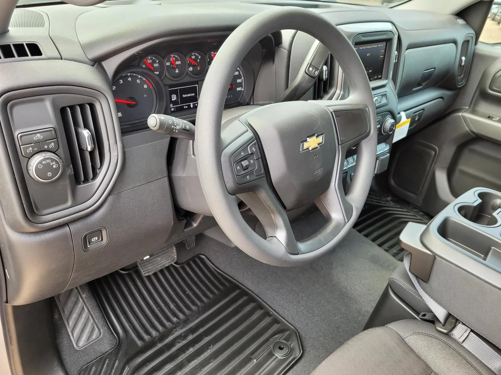 2026 Chevrolet Silverado 1500 Custom - Photo 15