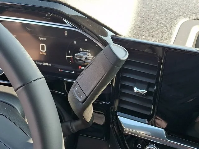 New 2026 Onyx Black GMC Elevation image 11