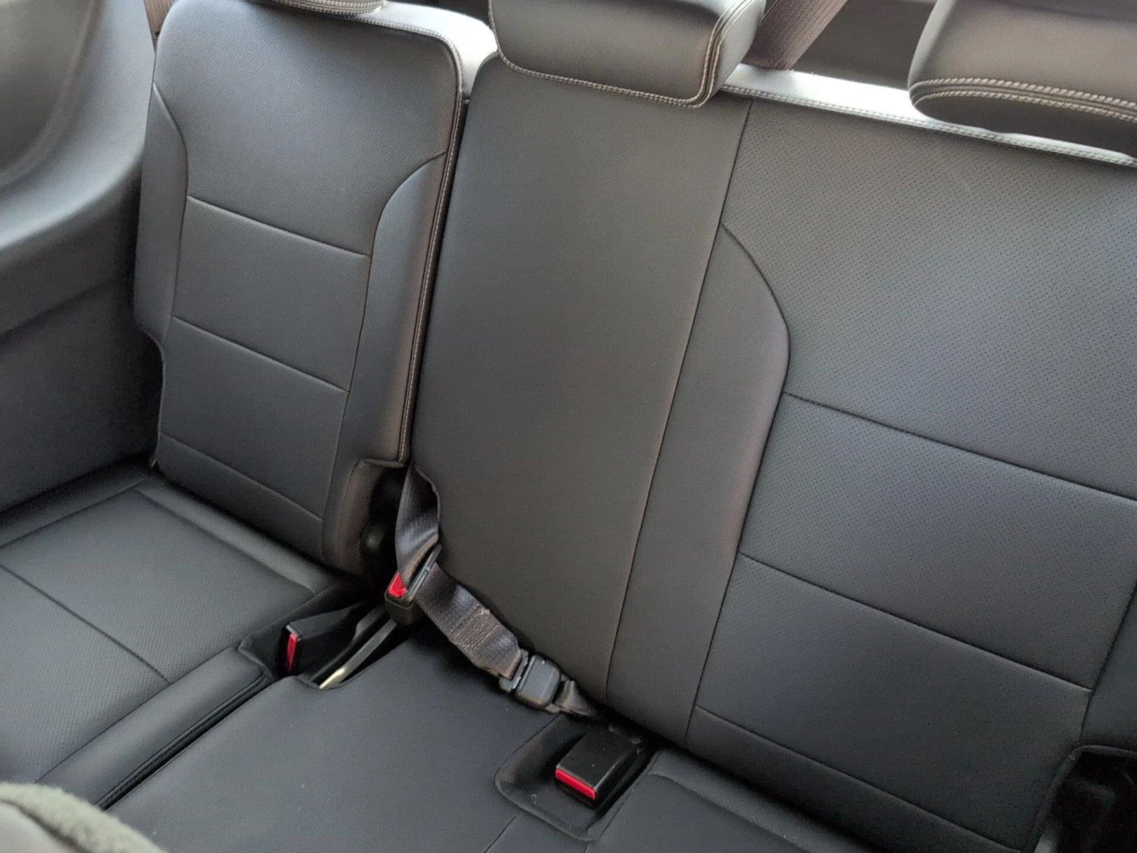 Used 2025 Summit White Chevrolet LT image 33