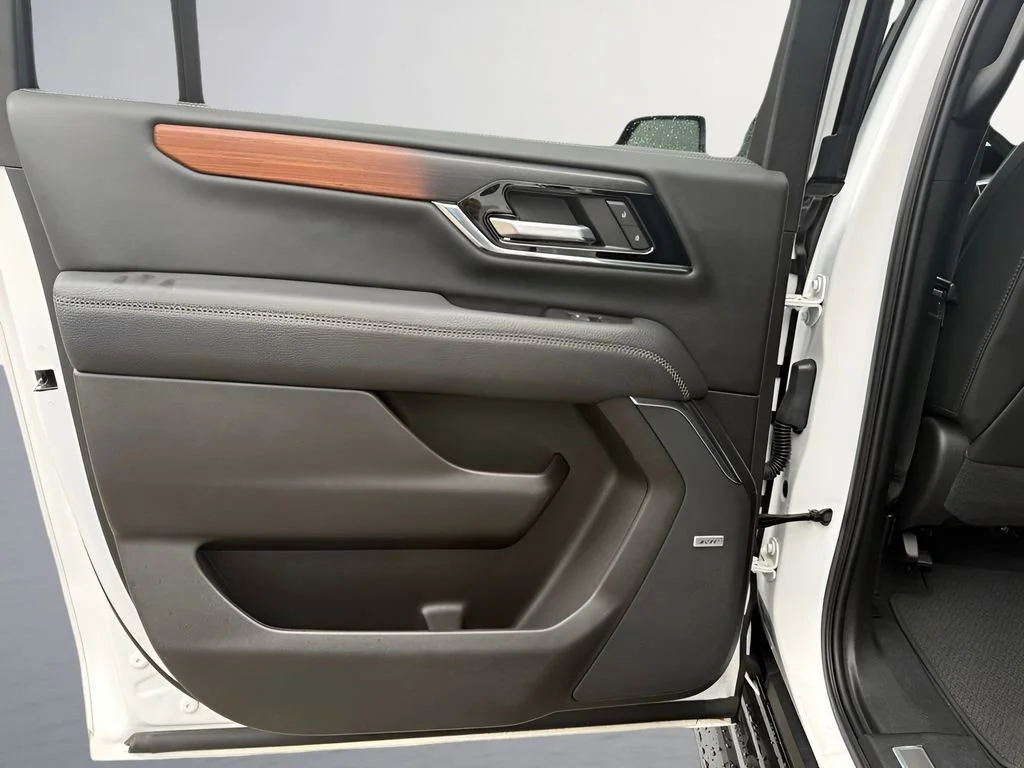 Used 2025 Summit White GMC Denali image 14