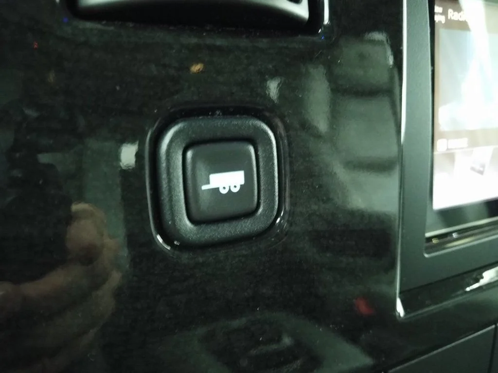 Used 2020 Summit White GMC Work Van image 34