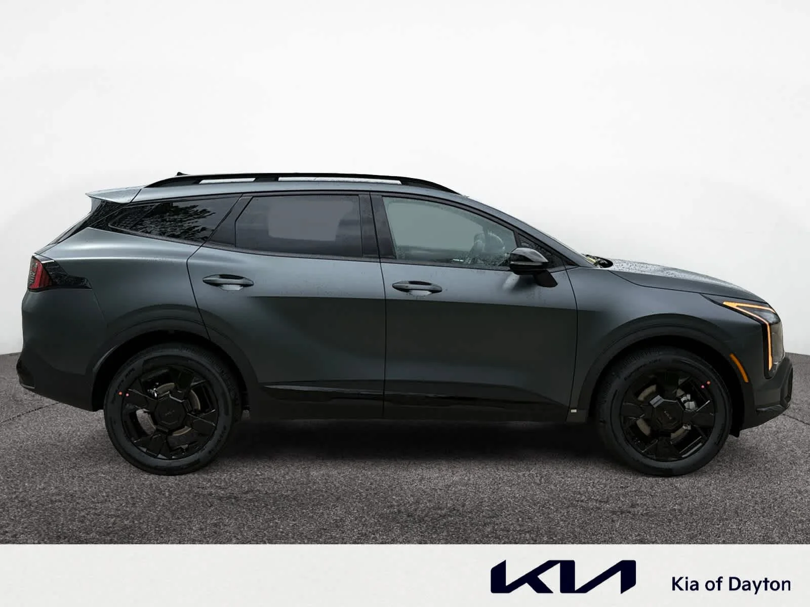 New 2026 Shadow Matte Gray Kia X-Line image 4